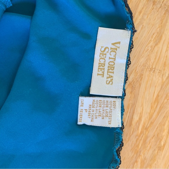 Vintage Victoria's Secret Teal Black Lace Chemise Nightgown Gold Label Size P - Picture 8 of 8